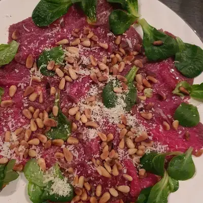 Es muss nicht immer Filet sein, auch aus der Hüfte kann man ein leckeres Carpaccio zaubern.